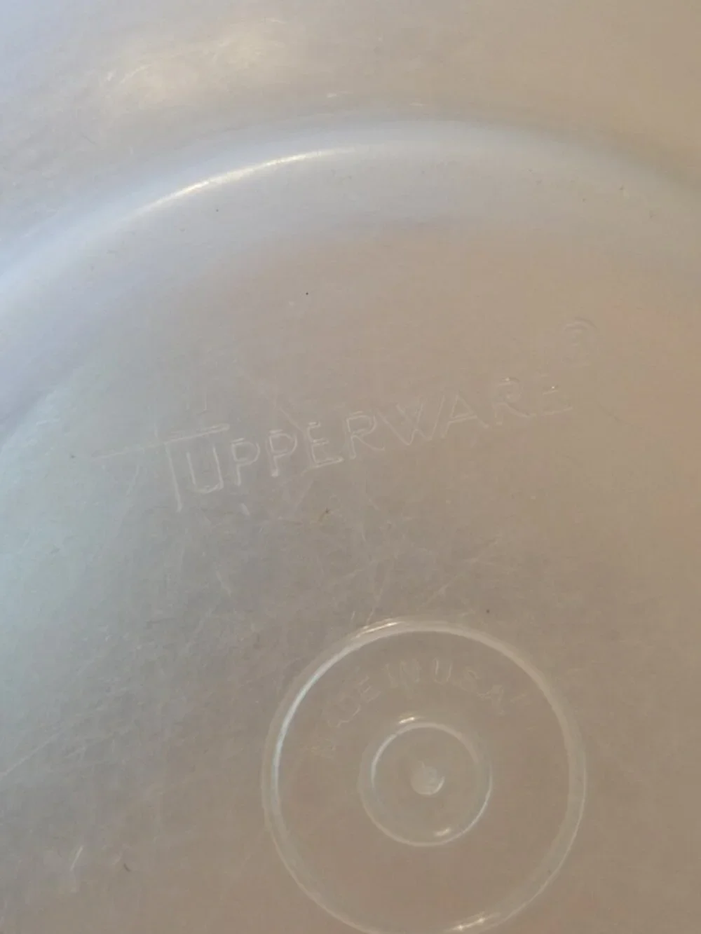 Tupperware vintage large